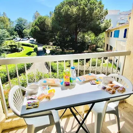 Bright For 4 - Near 아파트 Saint-Raphaël